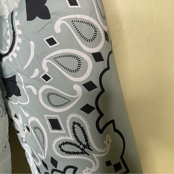 Paisley Print Oversized Puffer Jacket Streetwear Nwot Size XL - Picture 9 of 14